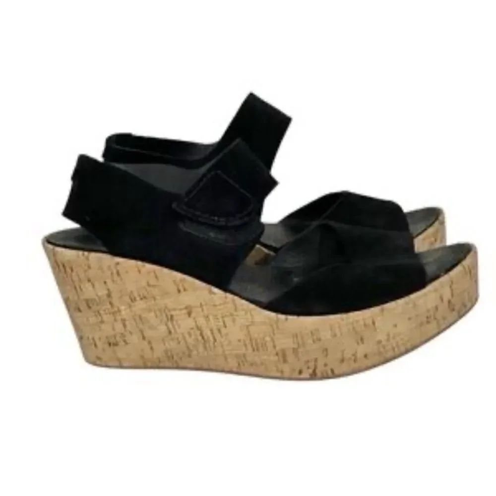Pedro Garcia Suede Wedge Sandal in Black size 39 / Excellent